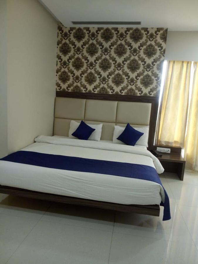Mnr Resort Piparia Экстерьер фото