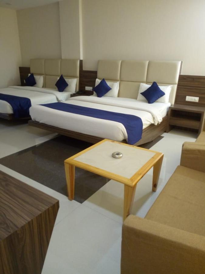 Mnr Resort Piparia Экстерьер фото